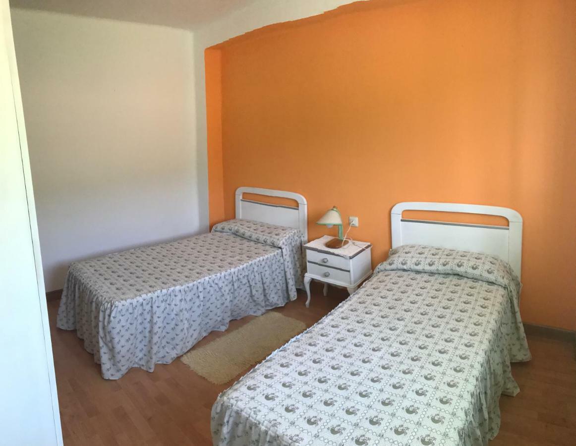Casa De Pueblo Con Merendero Alquilable Opcionalmente Casarejos Exterior foto